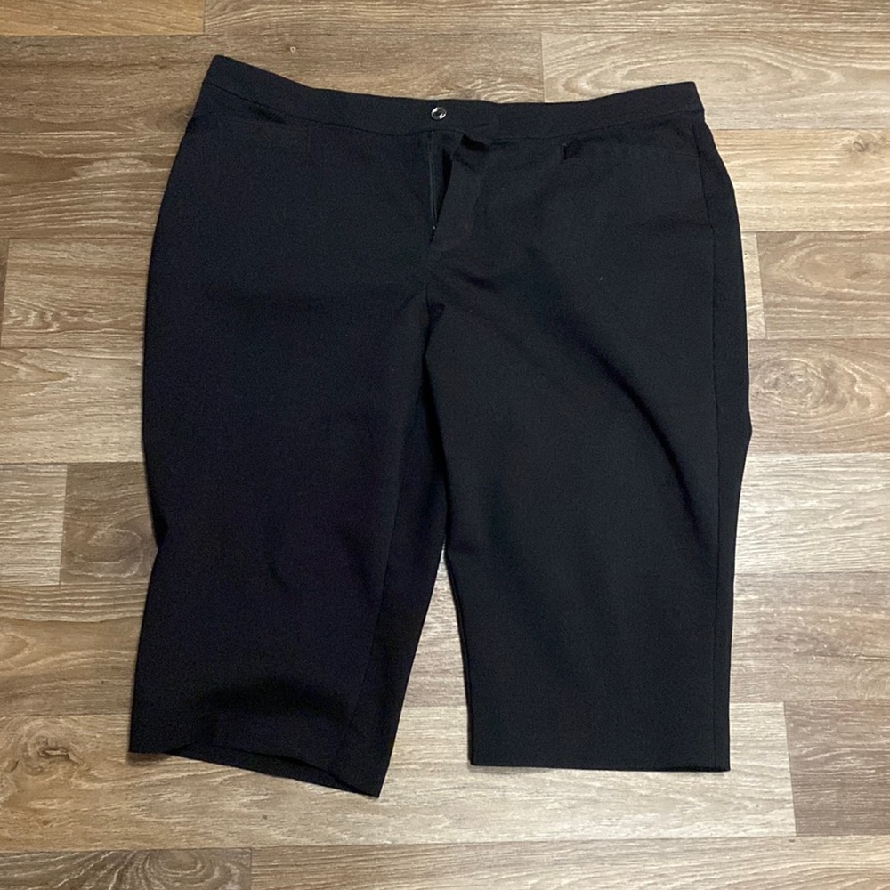 CJ Banks capris